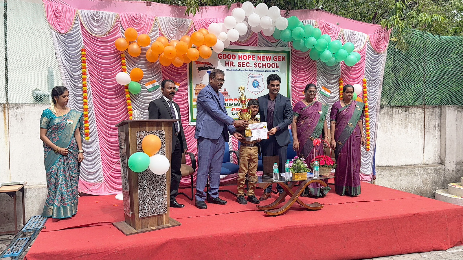 Kalyan Raj Bandaru with school leaders and a student at the 80th Independence Day celebration