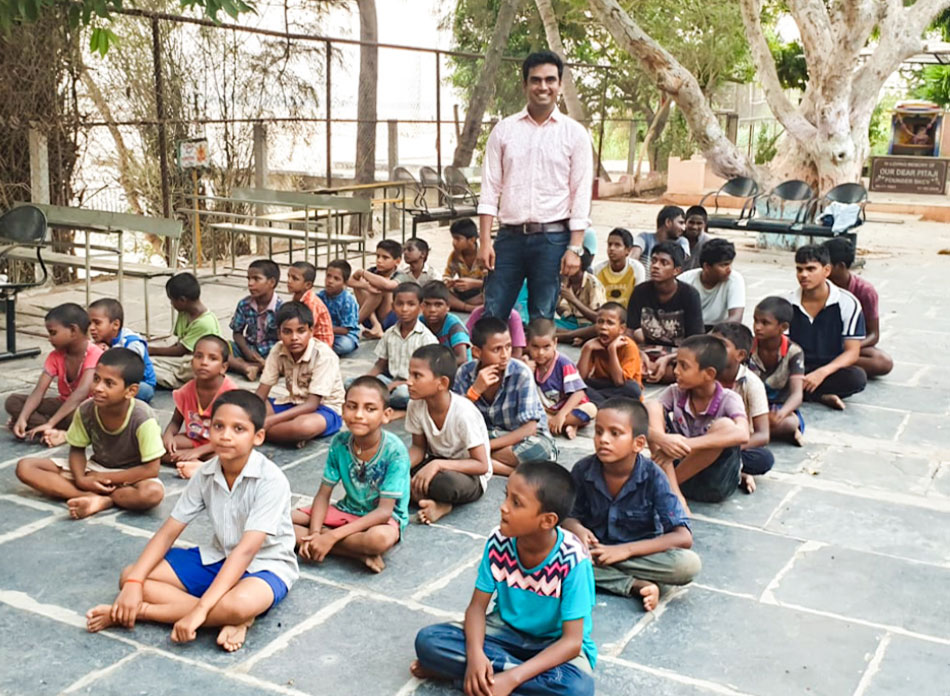 Glint Creatives GSR CSR Initiative – School Kits for Children